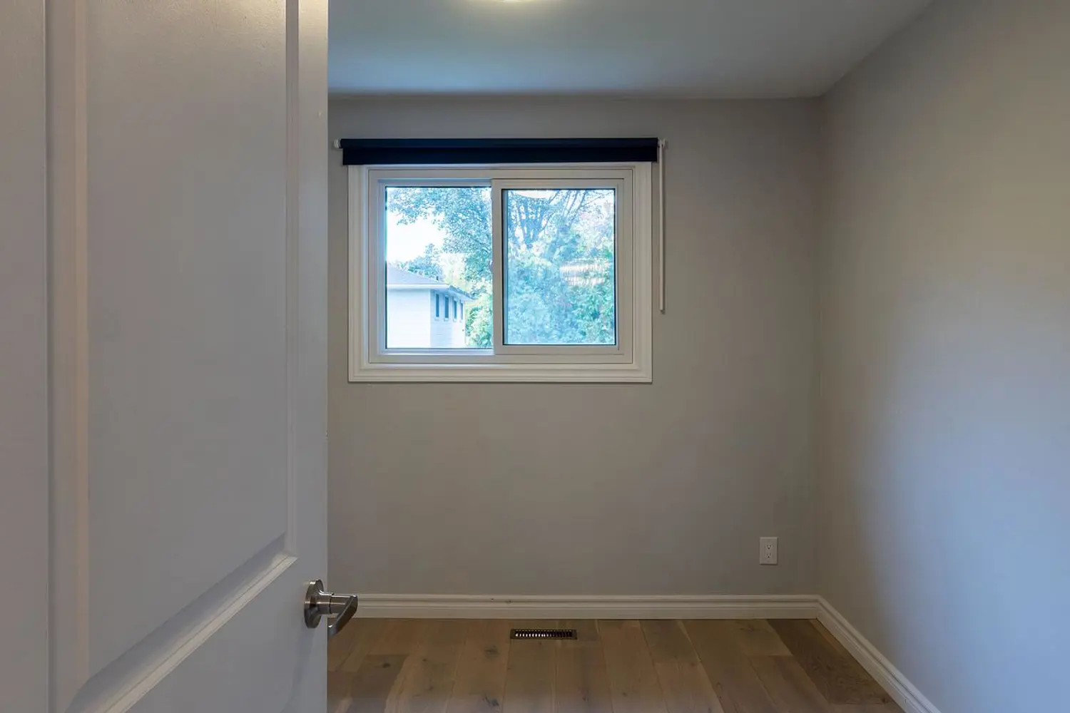 Additional image 8 of 141 Ripley Court 4