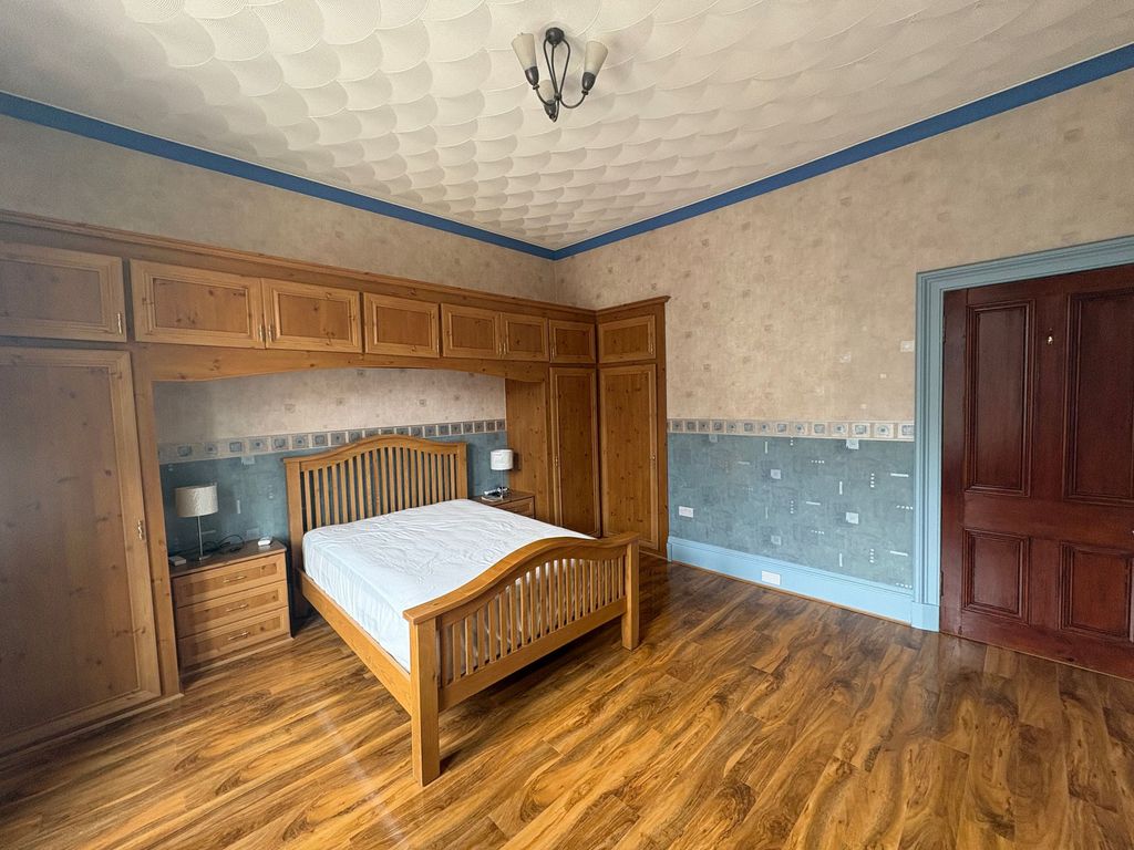 Additional image 9 of 3 bed flat to rentNeilston Road, Paisley PA2