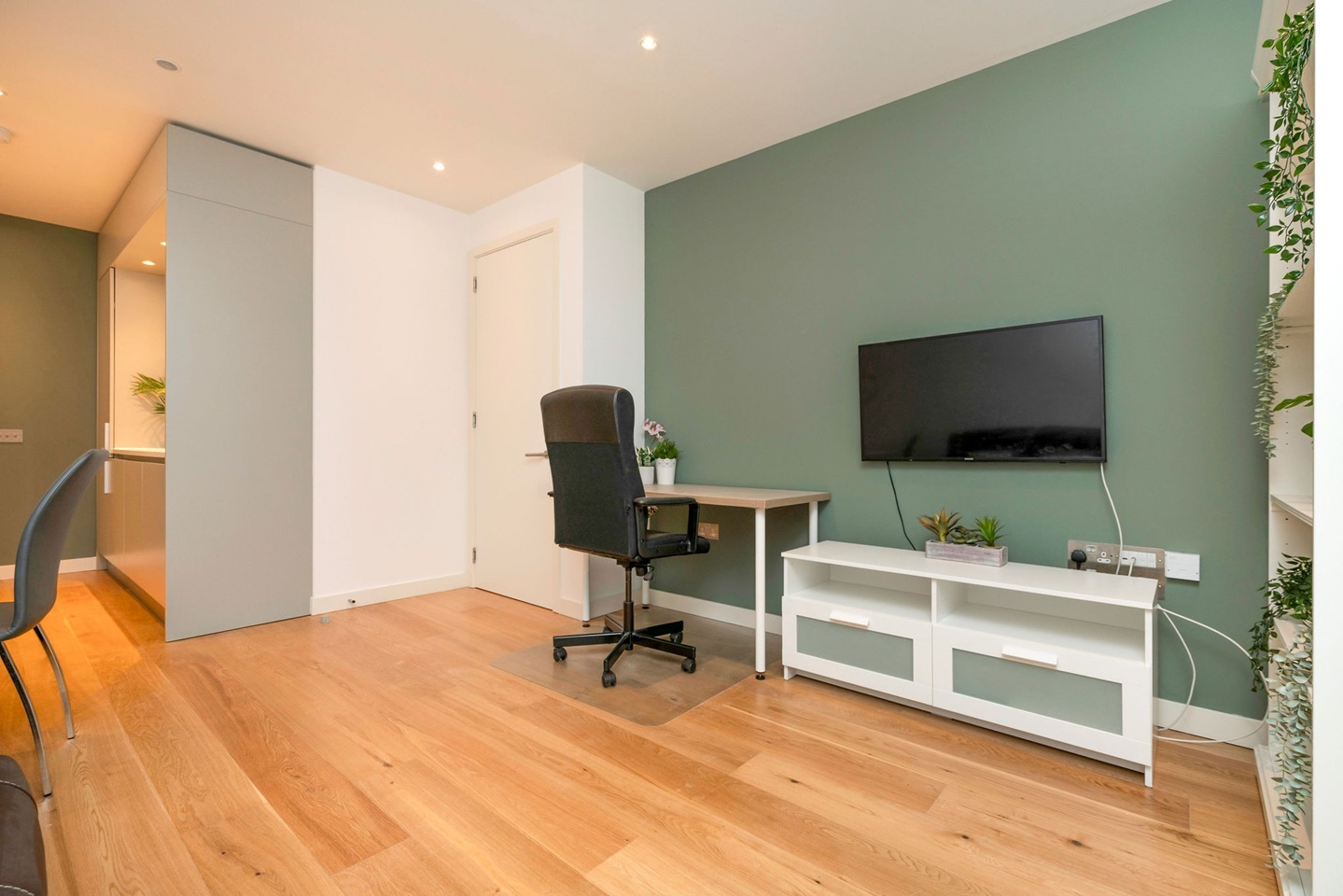 Additional image 4 of 1 Bed Flat, Simpson Loan, EH3, N1 7GU