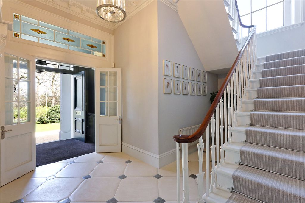 Additional image 4 of 7 bed detached house to rentThe Park, Cheltenham, Gloucestershire GL50
