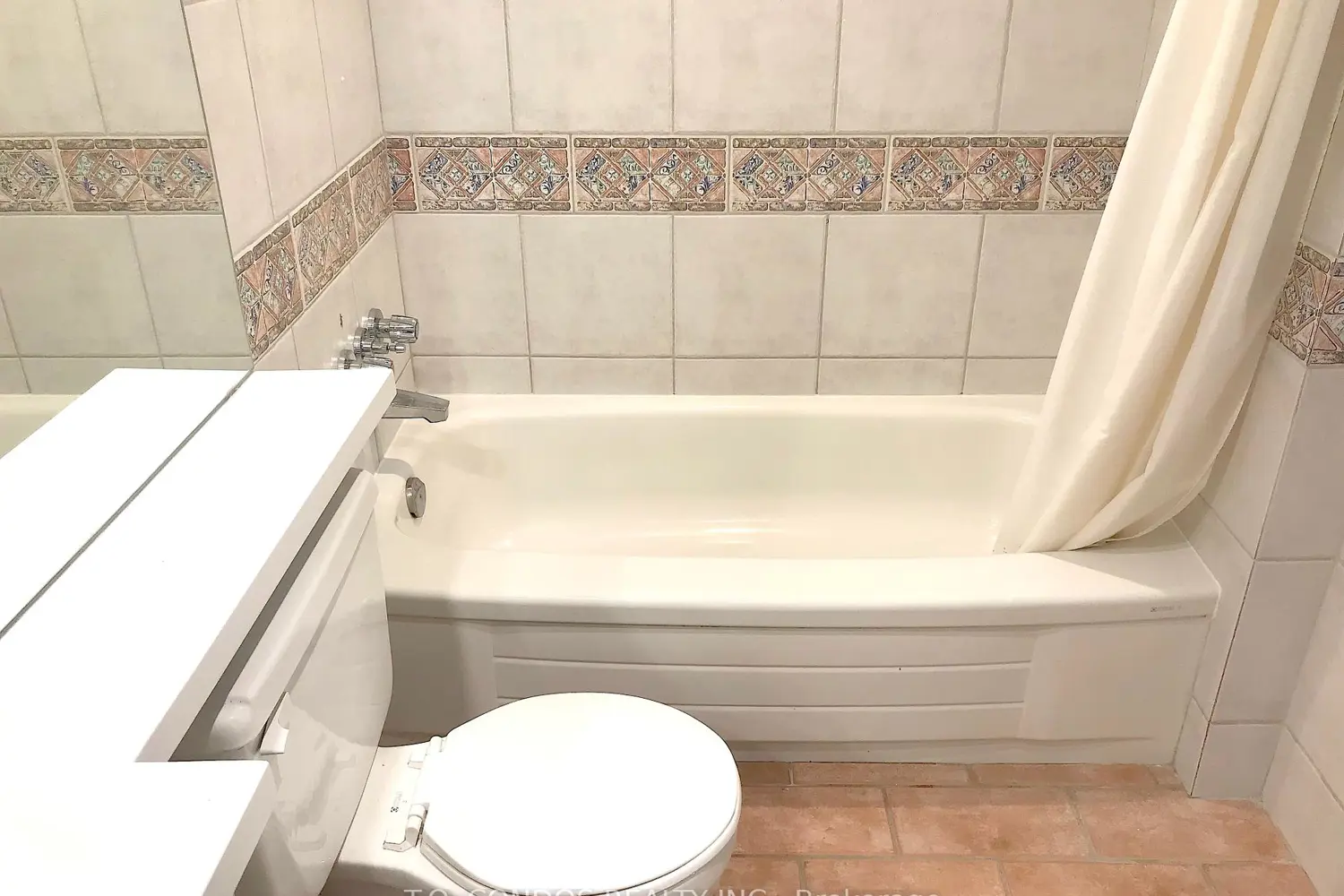 Additional image 11 of 633 Bay Street 511