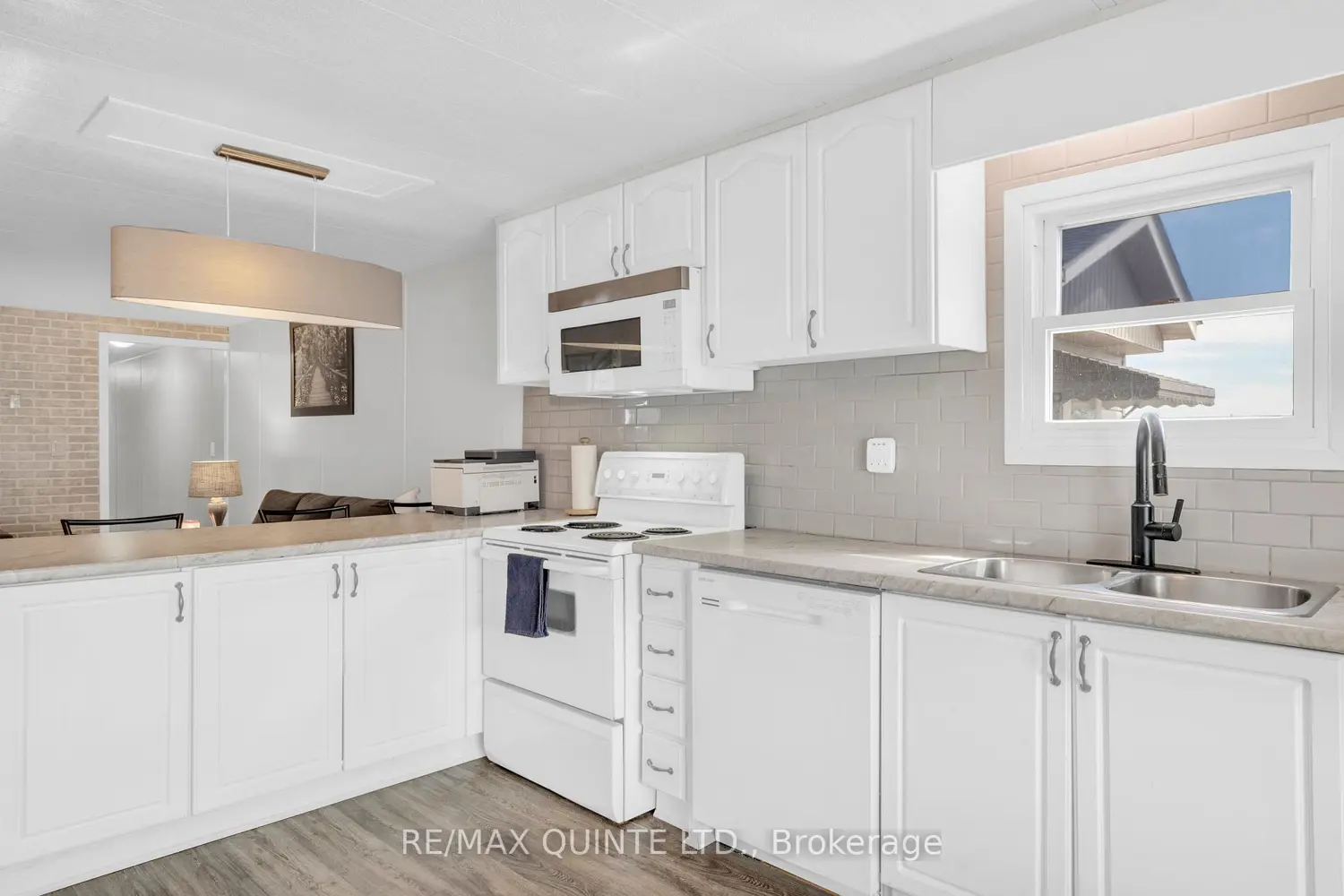 Additional image 6 of 311 Dundas Street 44