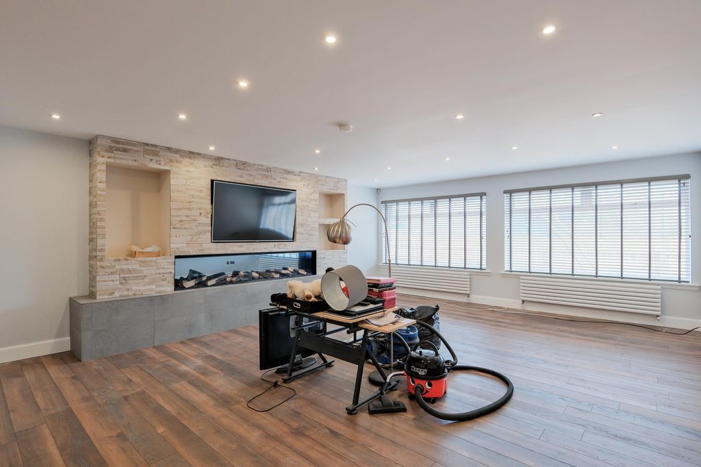 Additional image 27 of 4 bed detached house to rent44 Kilncadzow Road, Carluke ML8