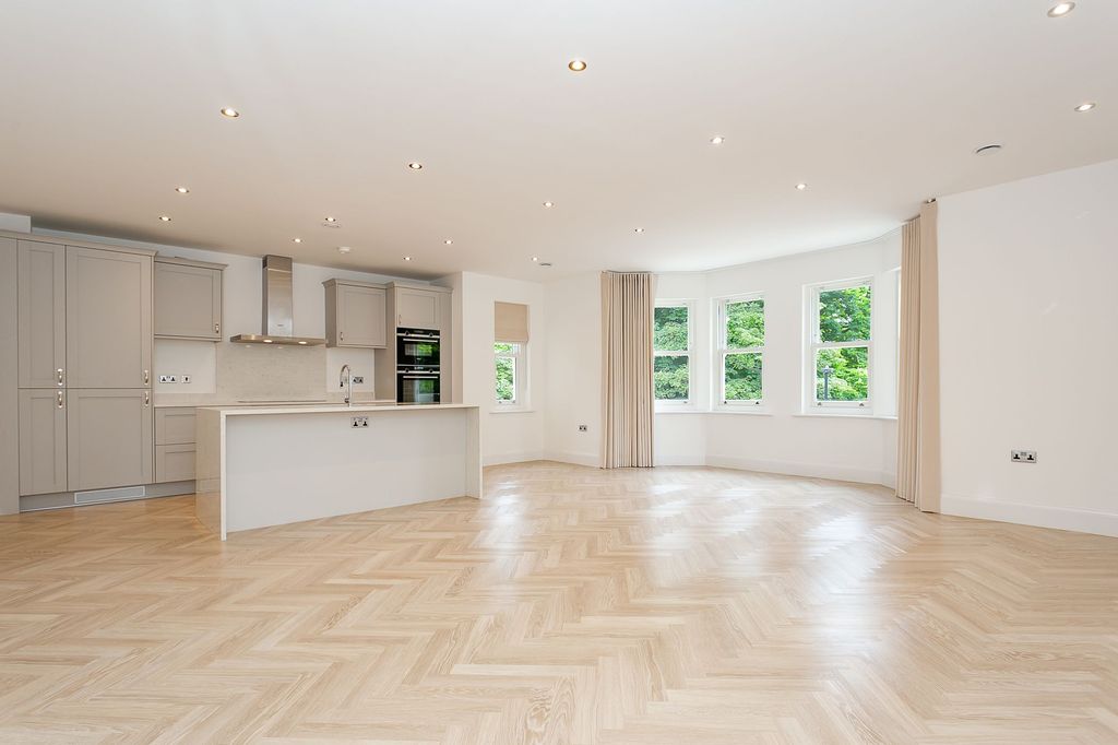 Additional image 3 of 2 bed flat to rentThe Oval, Harrogate HG2
