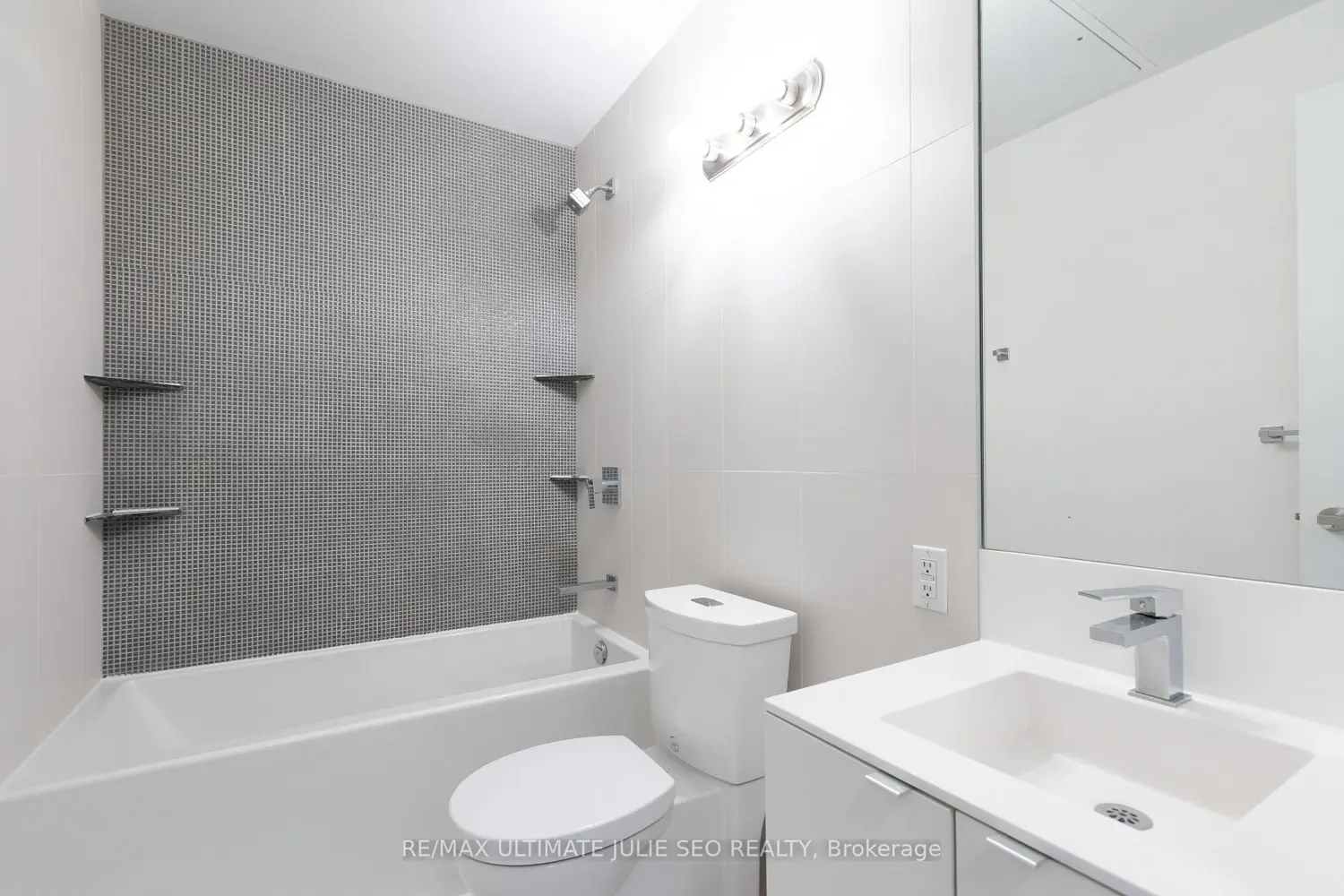 Additional image 11 of 125 Peter Street 3606