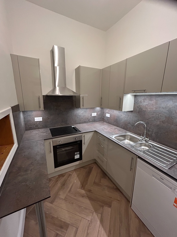 2 Bed Flat, Rodney Street, EH7, N1 7GU