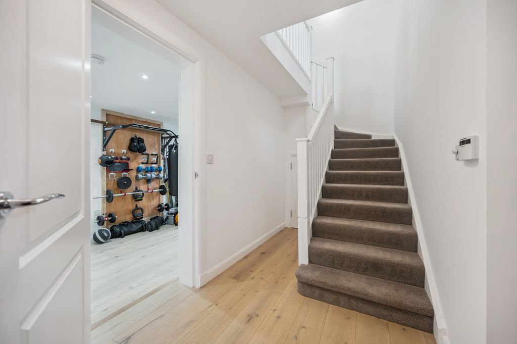Additional image 14 of 2 bed detached house to rentCoulters Crescent, Carmunnock, Glasgow G76