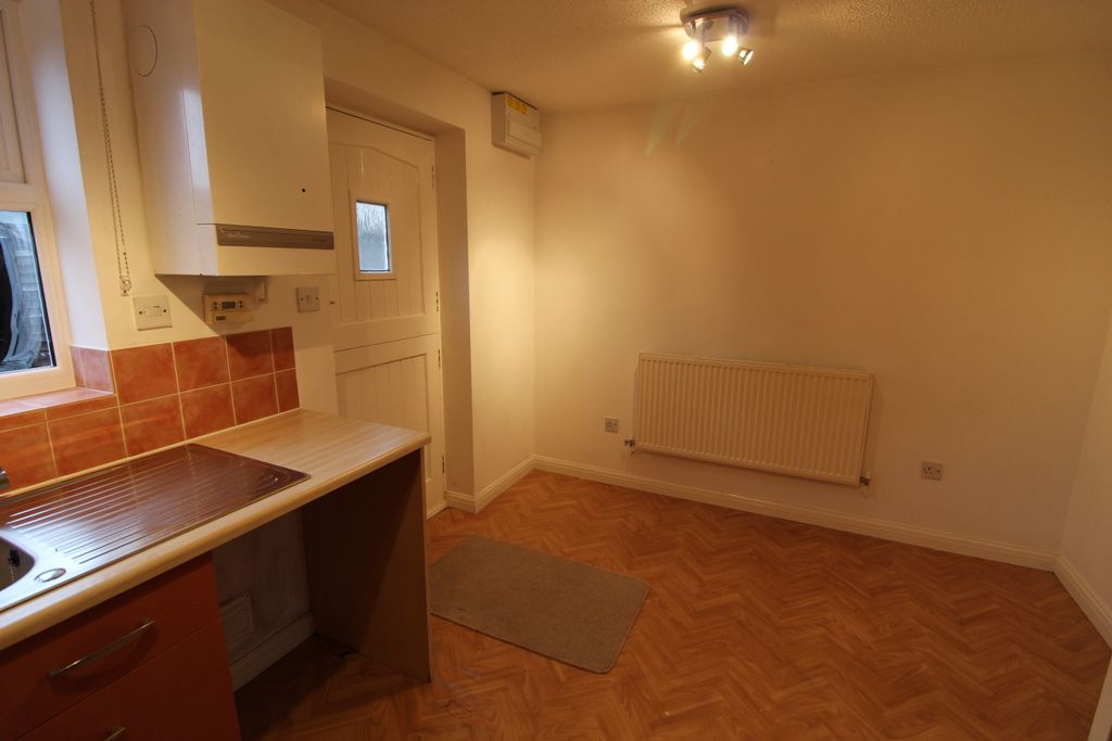 Additional image 4 of 2 bed terraced house to rentRose Walk, Scunthorpe DN15