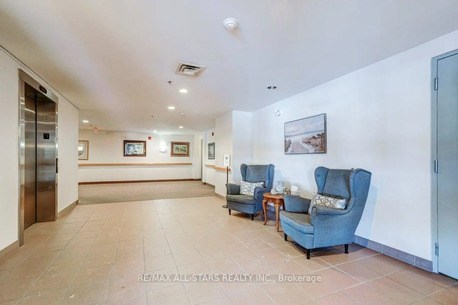 Additional image 14 of 8 Huron Street 303