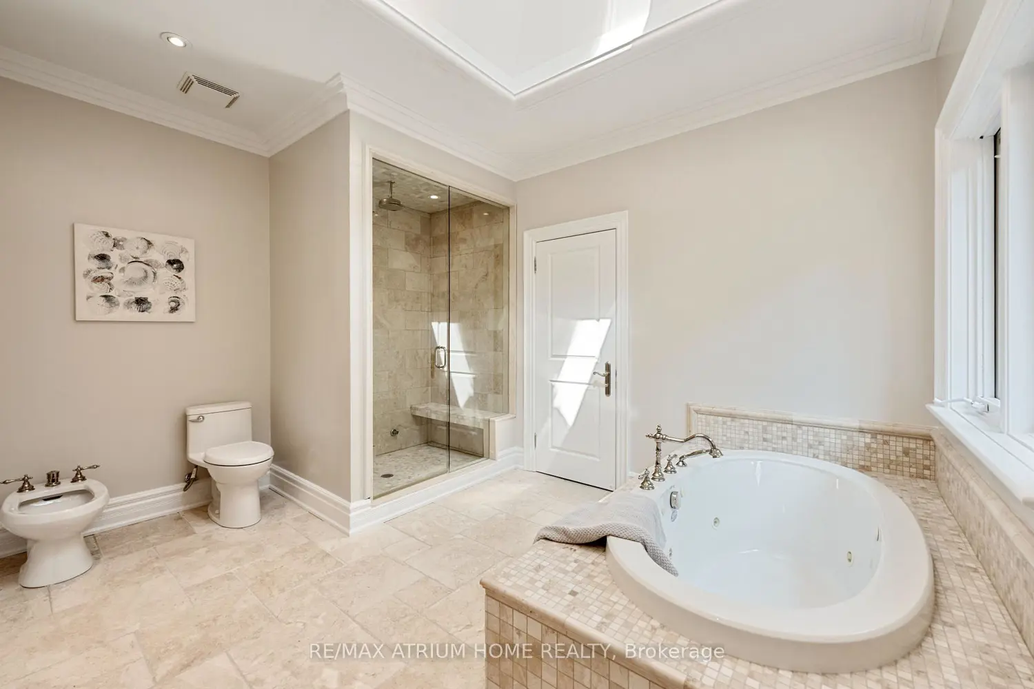 Additional image 16 of 242 Parkview Avenue