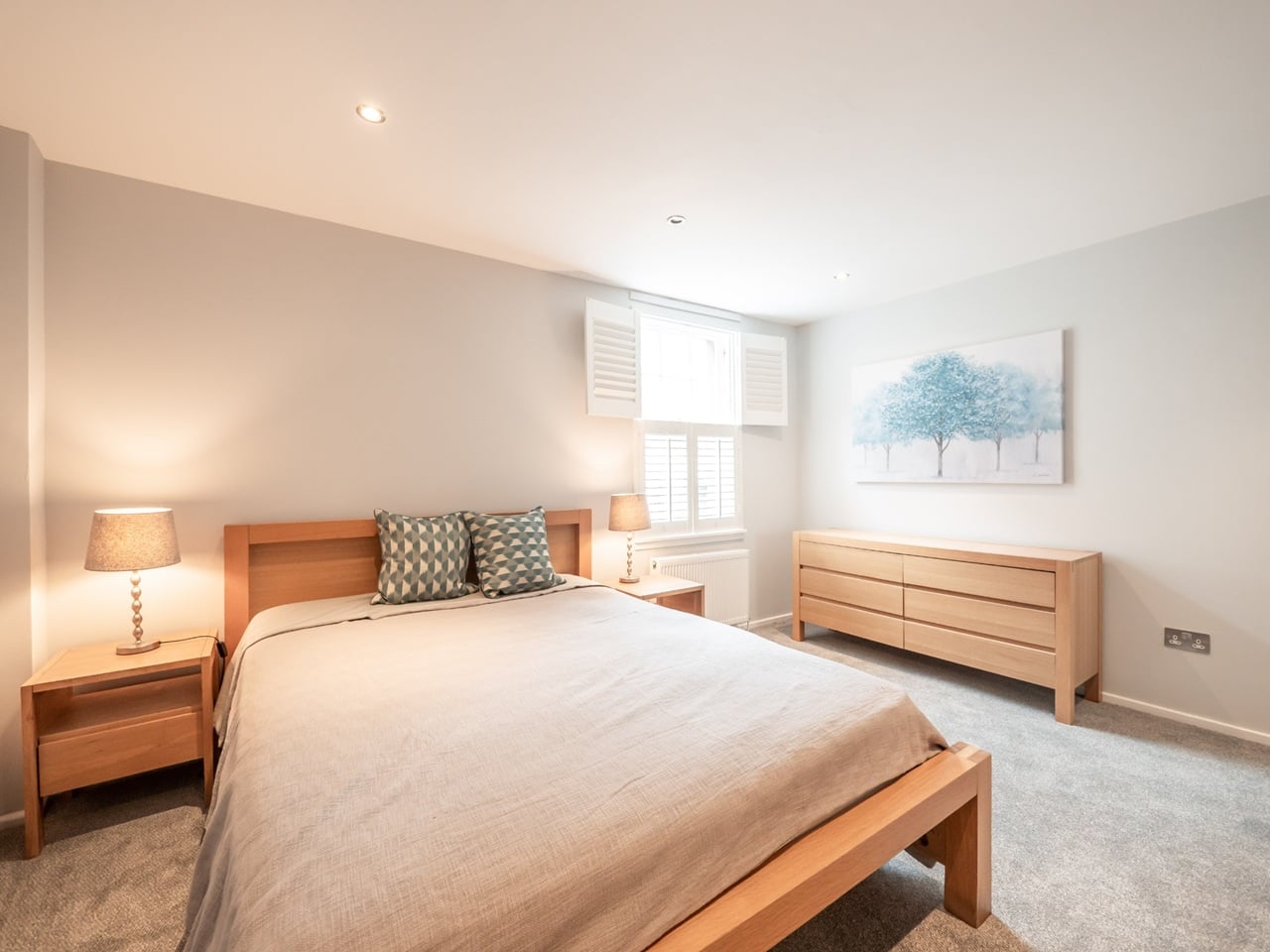 Additional image 13 of 2 Bed Flat, King's Stables Lane, EH1, N1 7GU