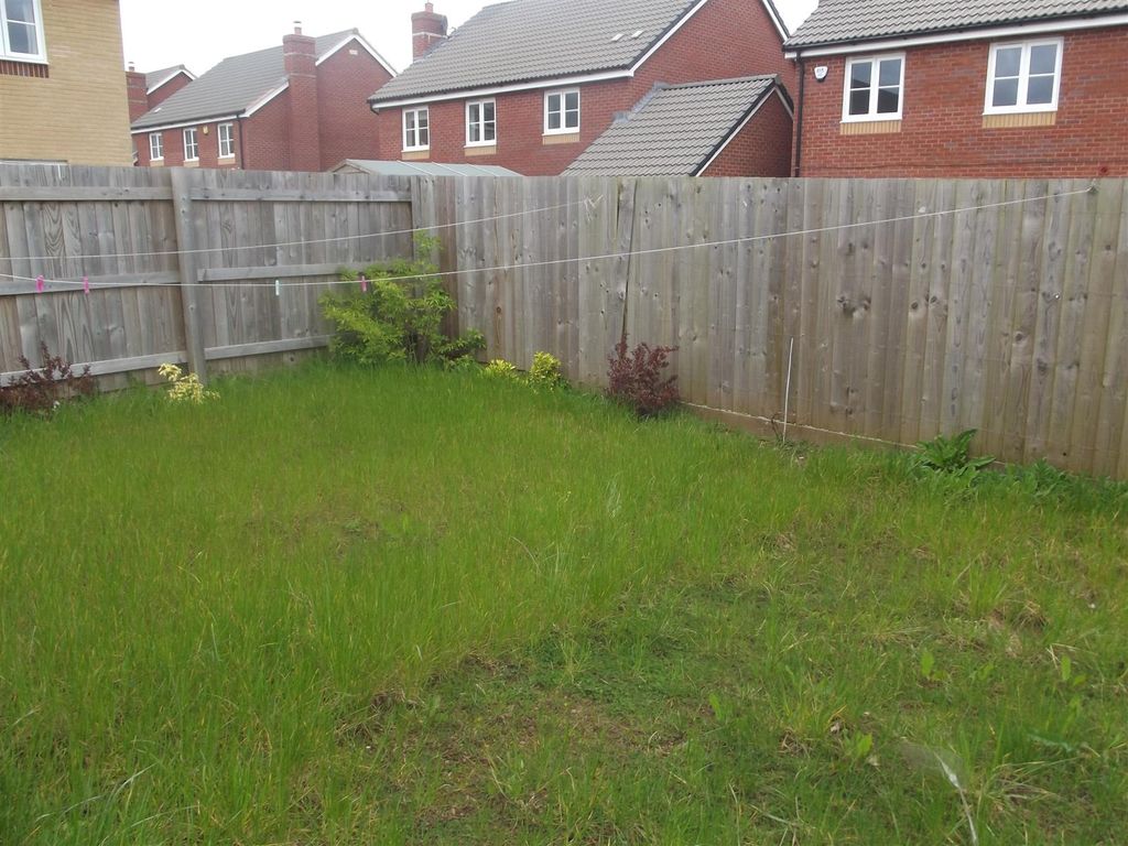 Additional image 14 of 4 bed town house to rentRhode Island Drive, Exeter EX2