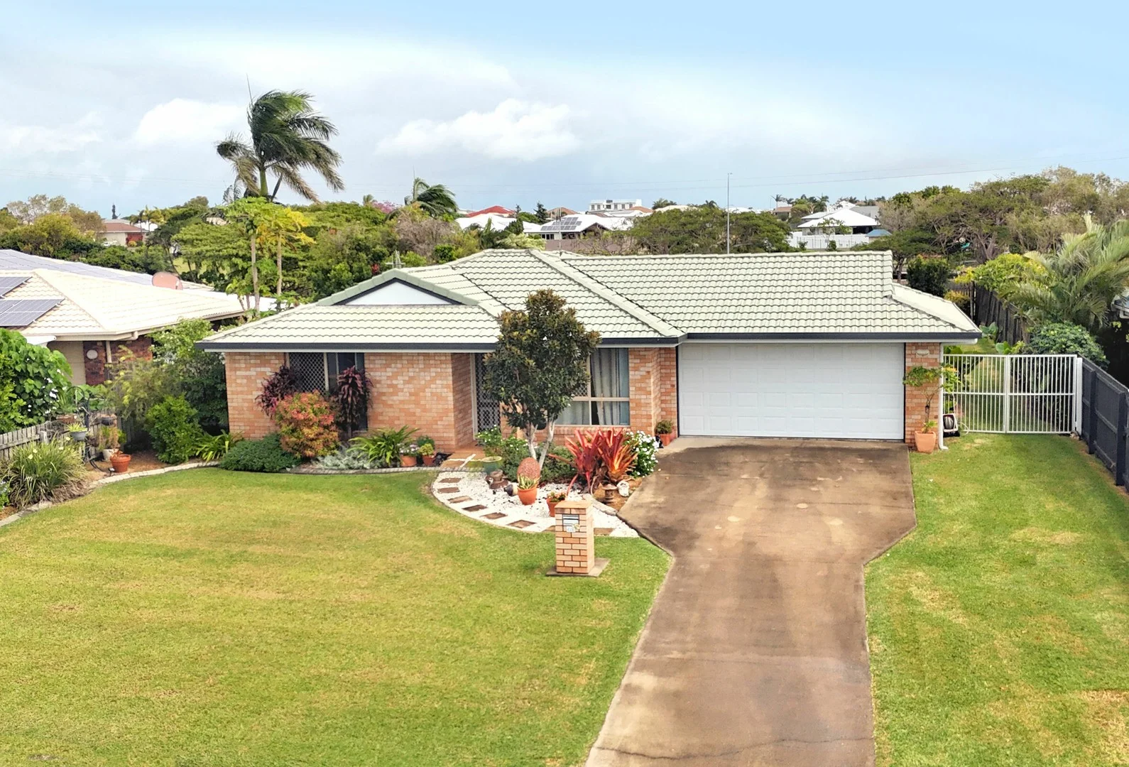 49 Bargara Lakes Dr, Bargara QLD 4670