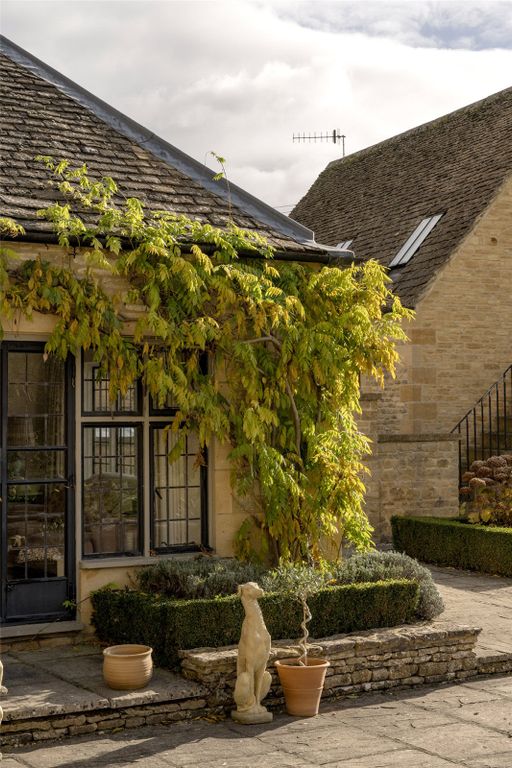 Additional image 11 of 5 bed detached house to rentBourton House, Bourton On The Water, Cheltenham GL54