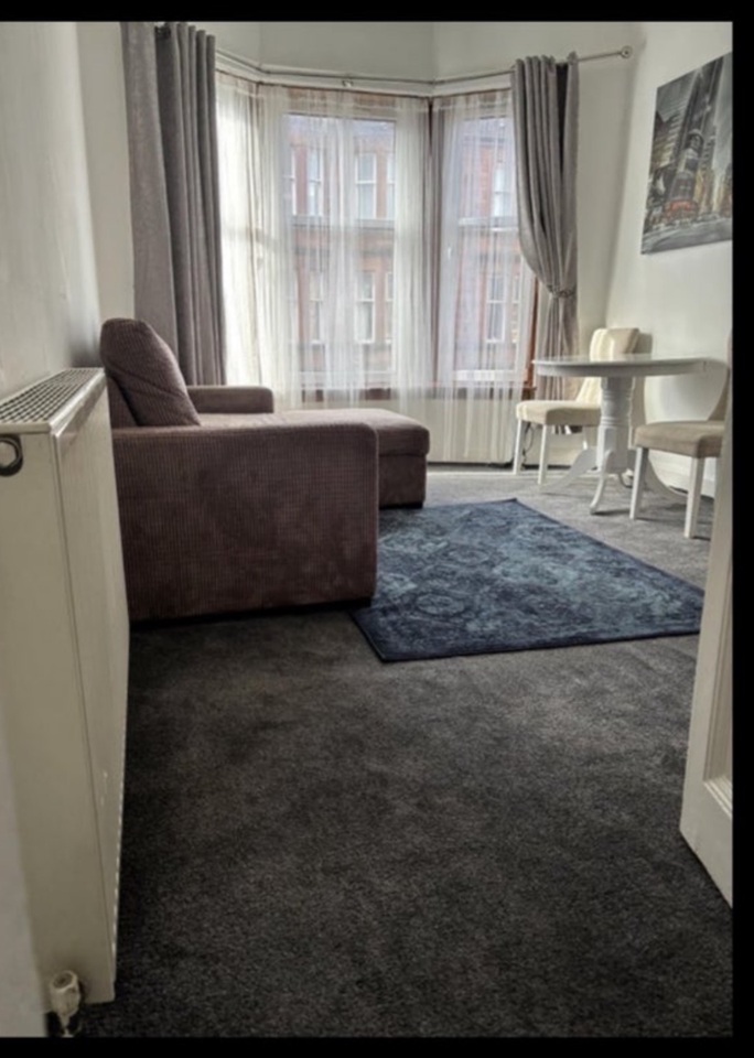 Room in a Shared Flat, Dumbarton Road, G11, N1 7GU