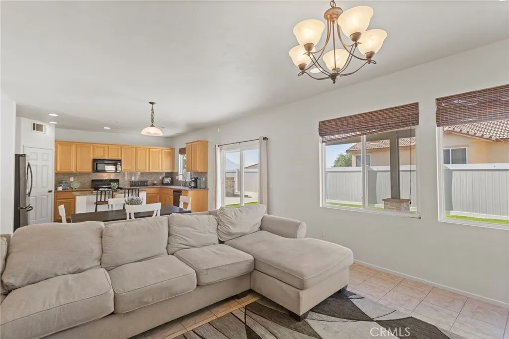 Additional image 14 of 294 Kieswetter St, Colton, CA 92324