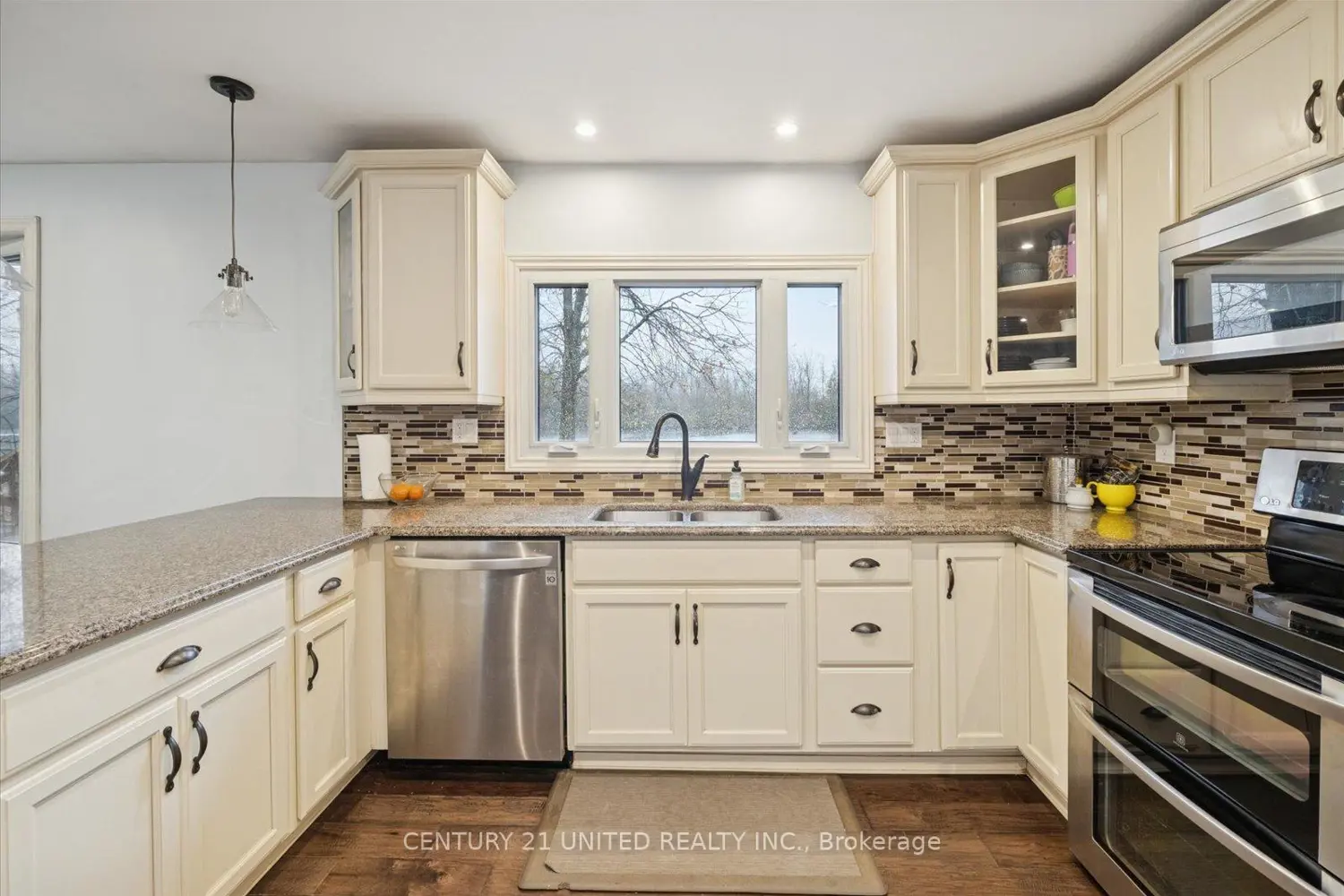 Additional image 9 of 266 Greenwood Road