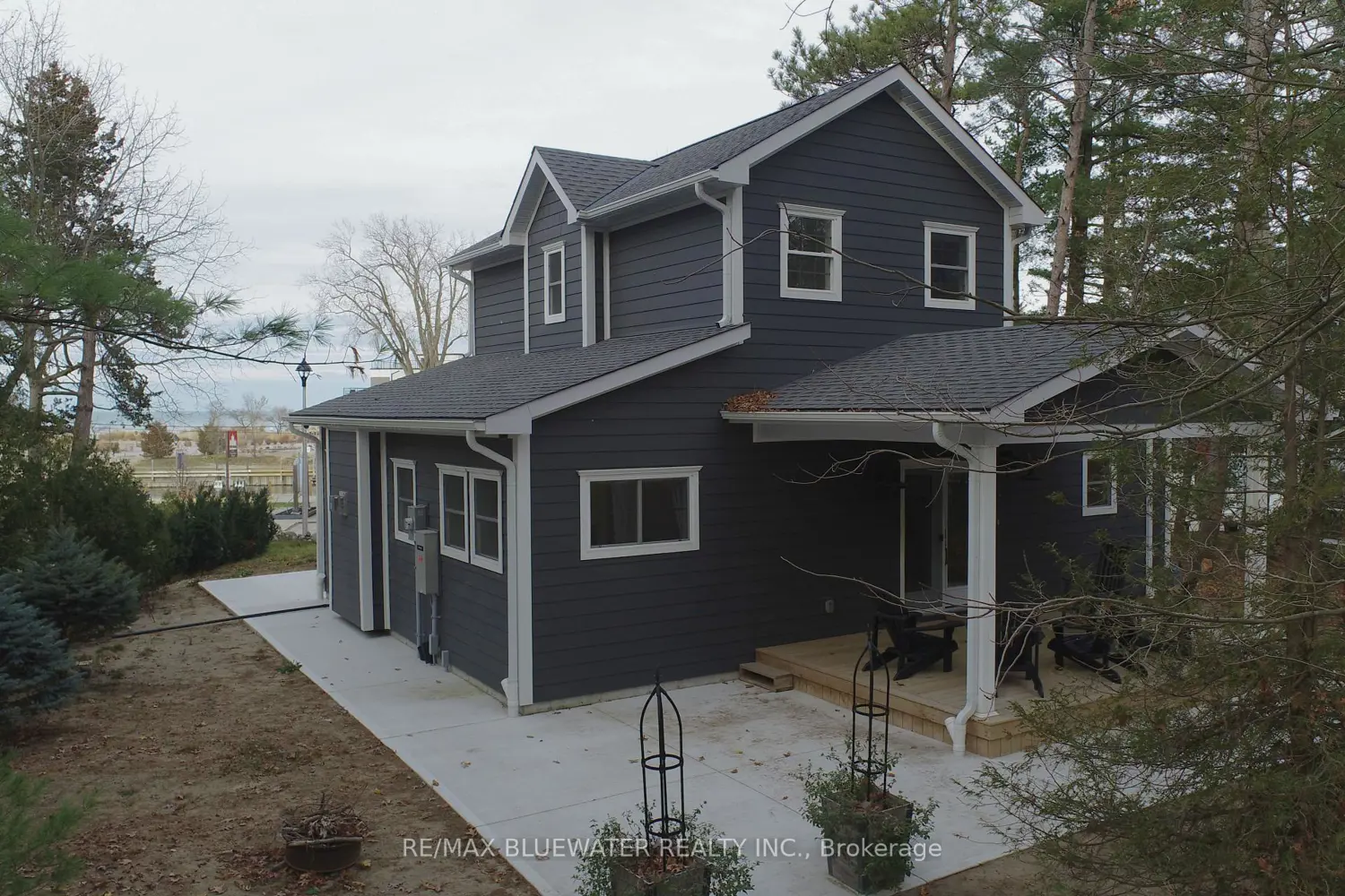 Additional image 2 of 82 River Road