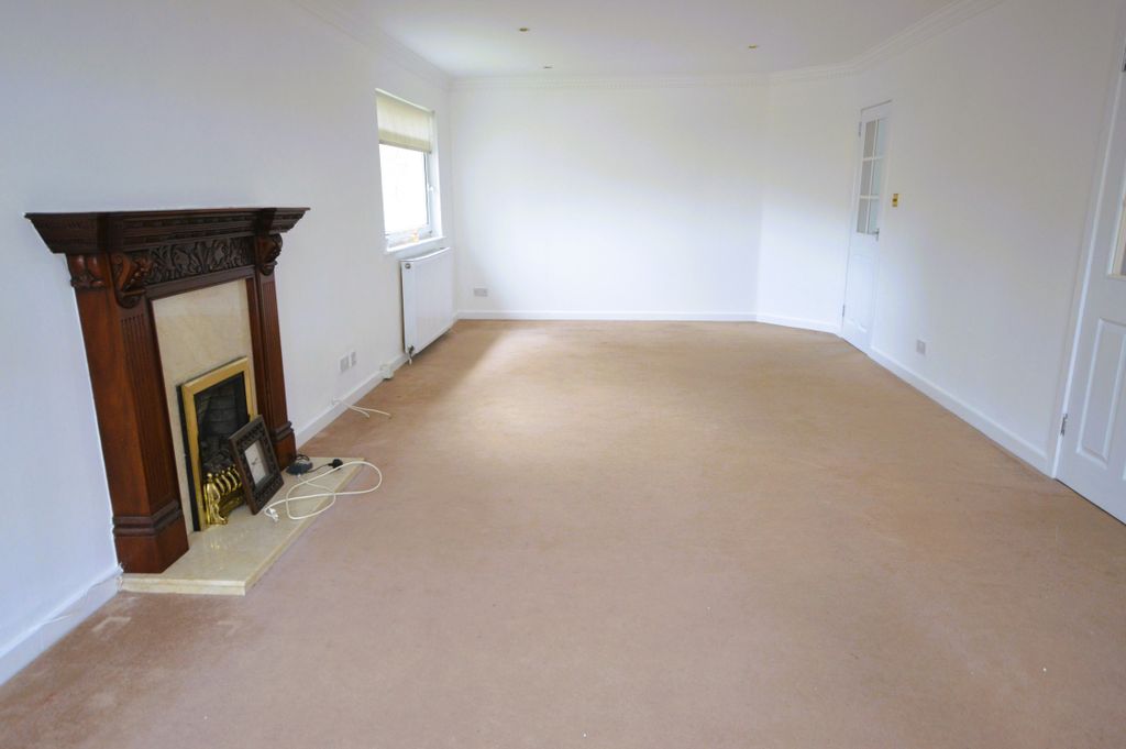 Additional image 3 of 4 bed detached house to rentLinwood Avenue, Glasgow G76
