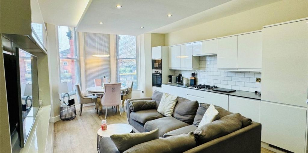 Additional image 2 of 2 bed flat to rentLord Street West, Birkdale, Southport PR8