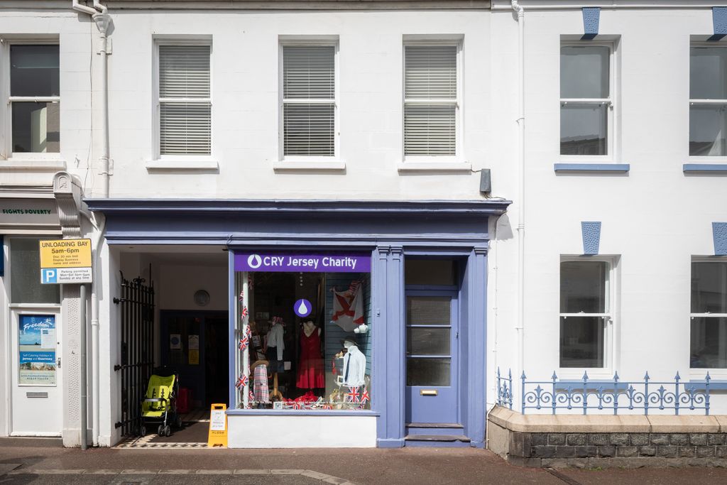 Additional image 2 of 2 bed flat to rentNew Street, St. Helier, Jersey JE2