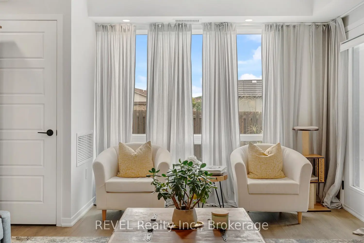 Additional image 6 of 3998 Victoria Avenue 106