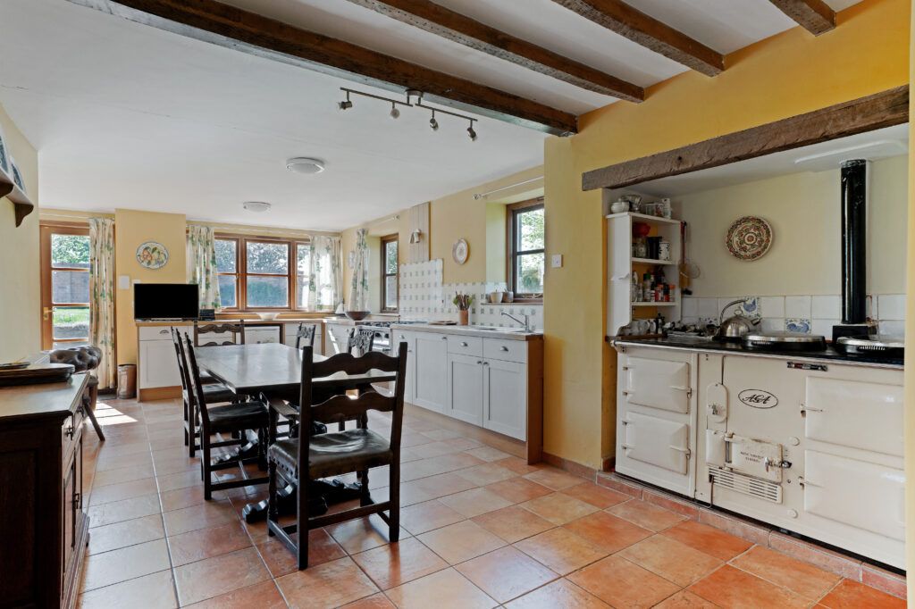 Additional image 8 of 5 bed detached house to rentBluebell Farm, Farnborough, Oxfordshire OX17