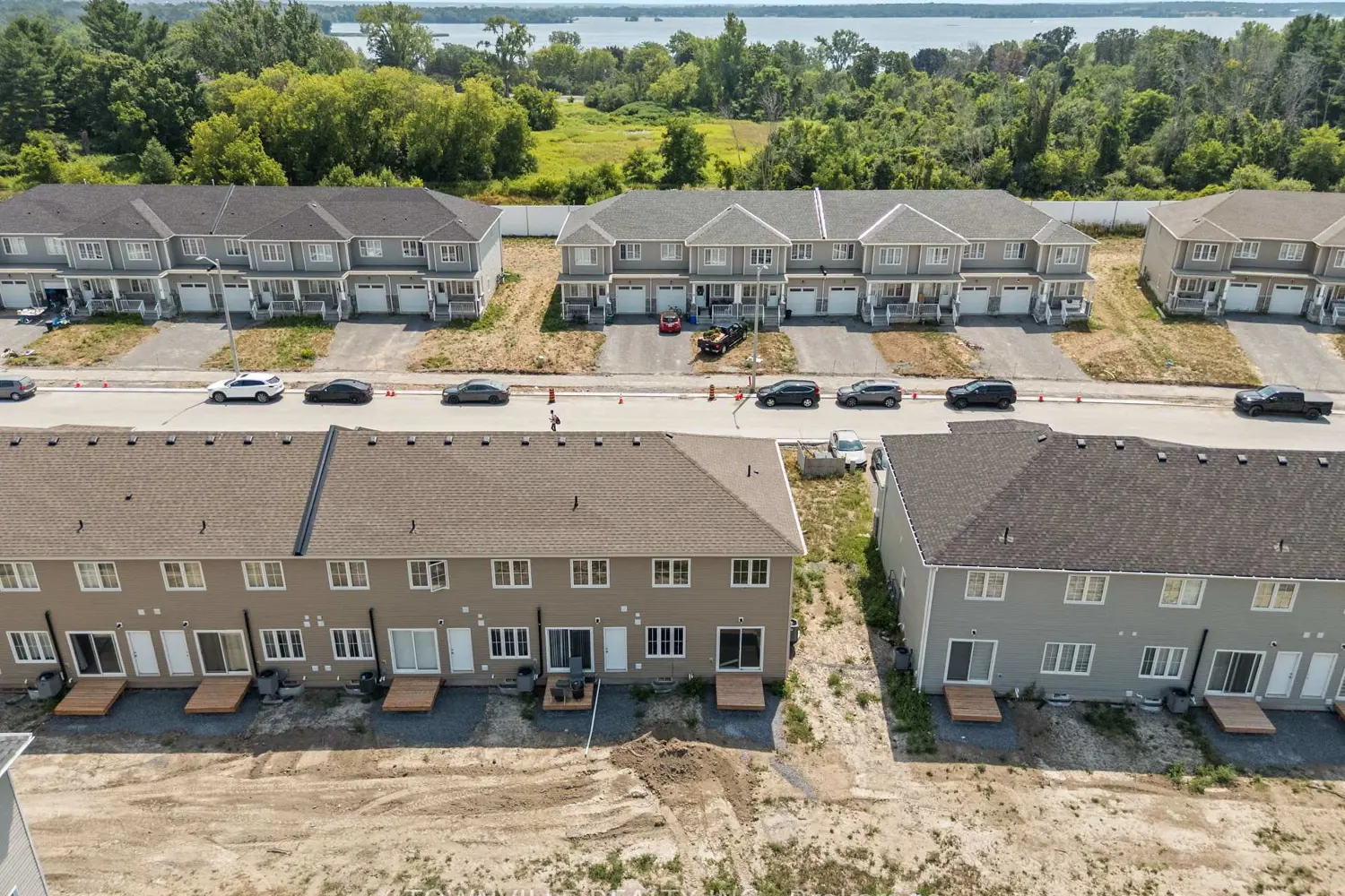 Additional image 16 of 35 Lincoln Drive