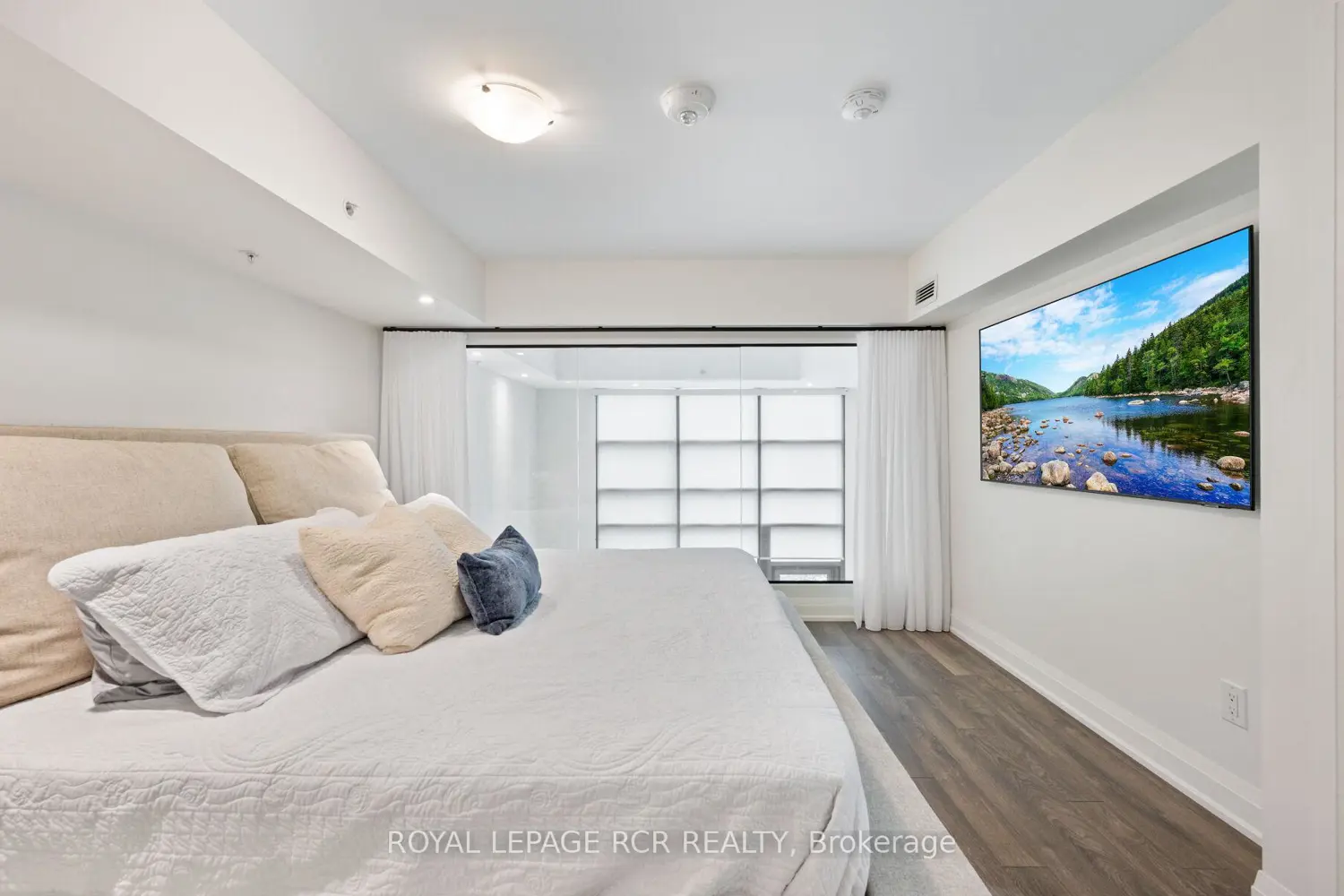 Additional image 10 of 65 Yorkland Boulevard 107