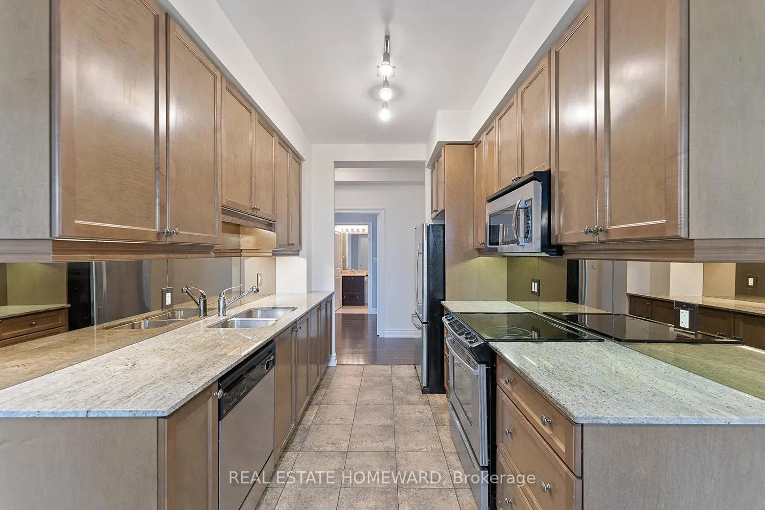 Additional image 6 of 10 Bloorview Place 714
