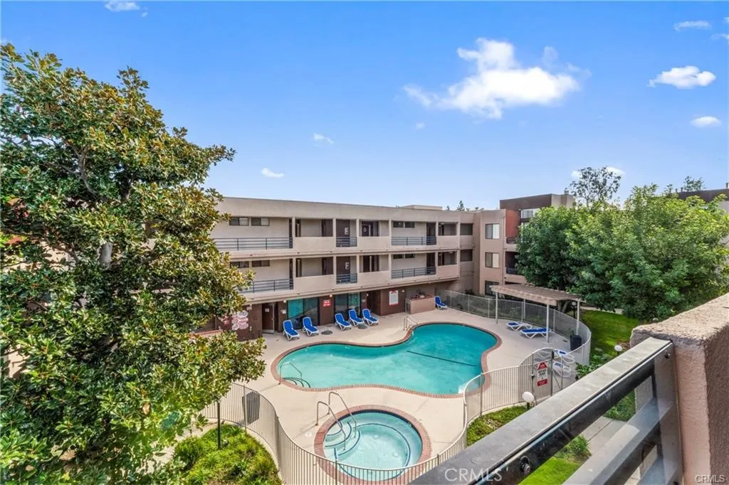 Additional image 6 of 7826 Topanga Canyon Blvd Unit 207, Canoga Park, CA 91304