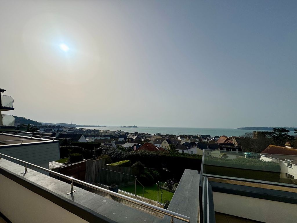 Additional image 8 of 2 bed flat to rent3 Vaucluse Court, St Helier JE2