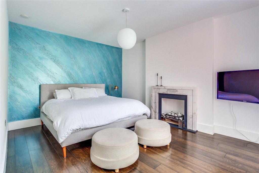 Additional image 10 of 4 bed detached house to rentNorman Avenue, Henley-On-Thames, Oxfordshire RG9