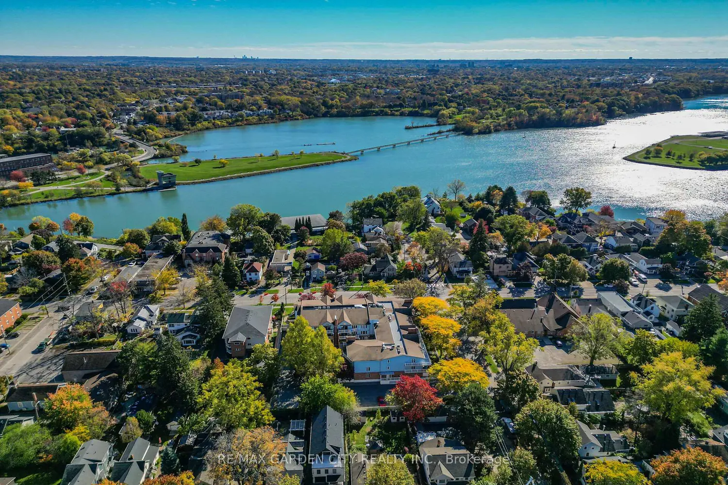 Additional image 20 of 70 Main Street 201