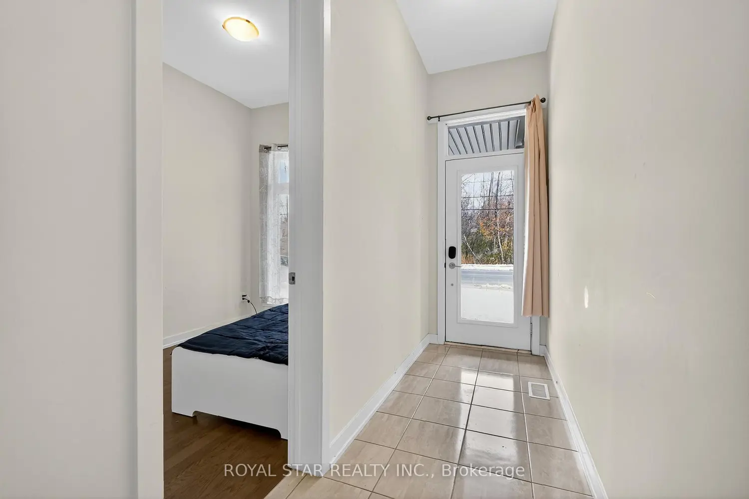 6493 Renaud Road photo 3
