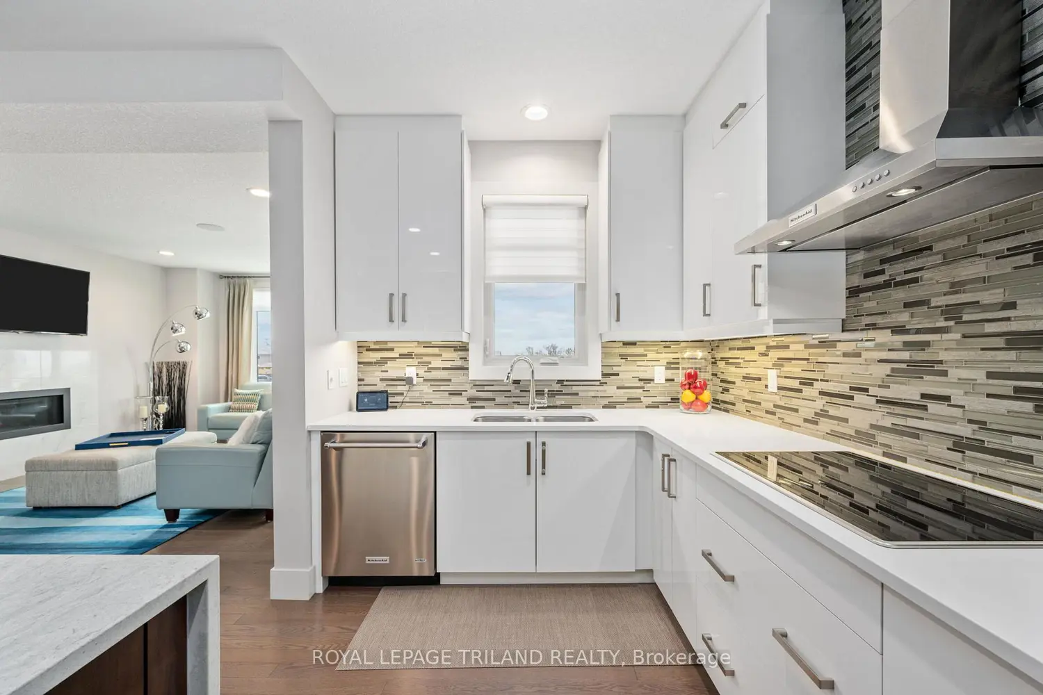 Additional image 8 of 355 Edith Cavell Boulevard 15