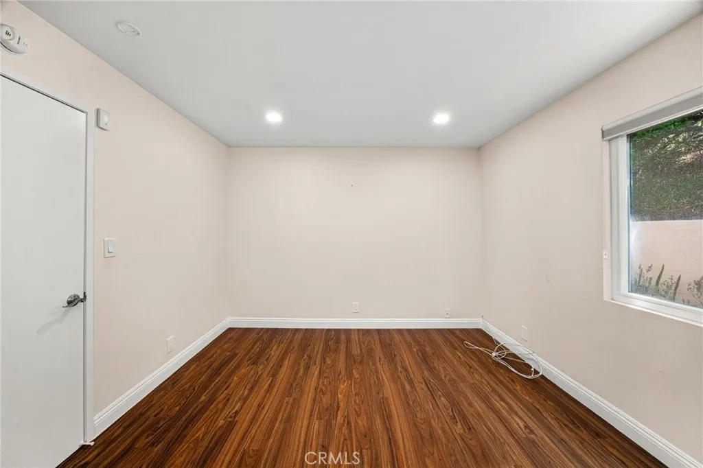 Additional image 97 of 3751 Prestwick Dr, Los Angeles, CA 90027