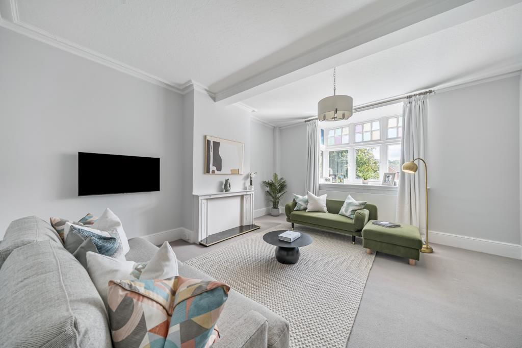 3 bed flat to rentTown Centre, Henley-On-Thames RG9
