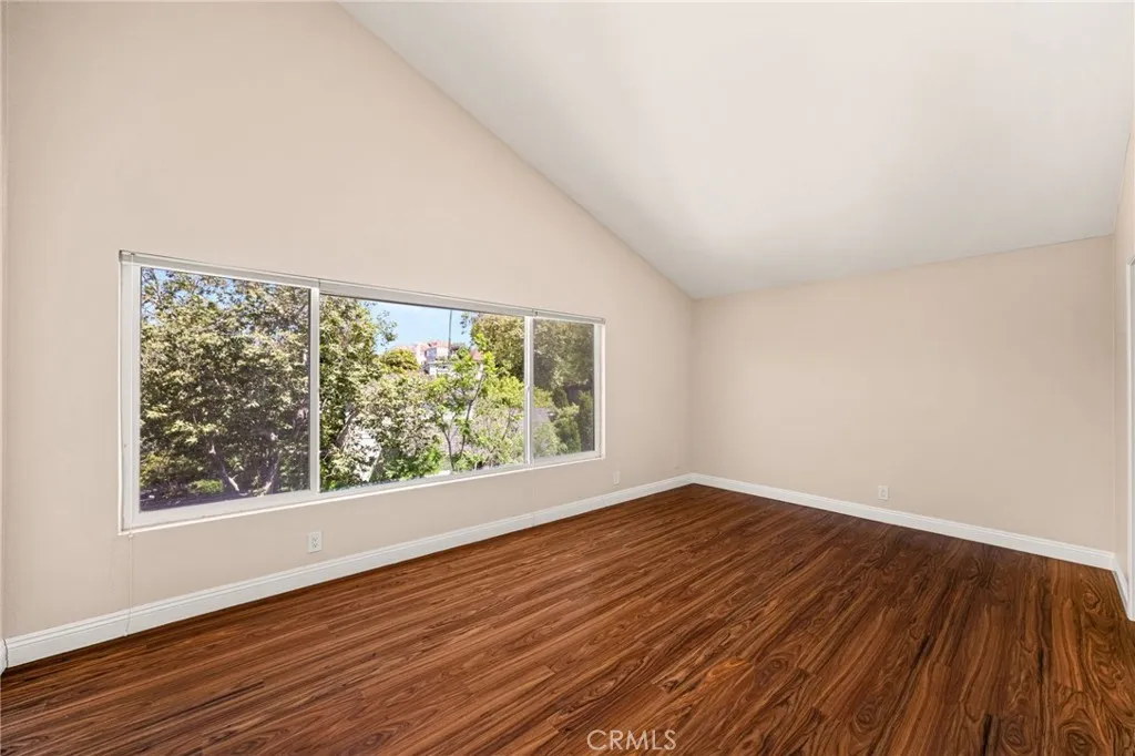 Additional image 103 of 3751 Prestwick Dr, Los Angeles, CA 90027