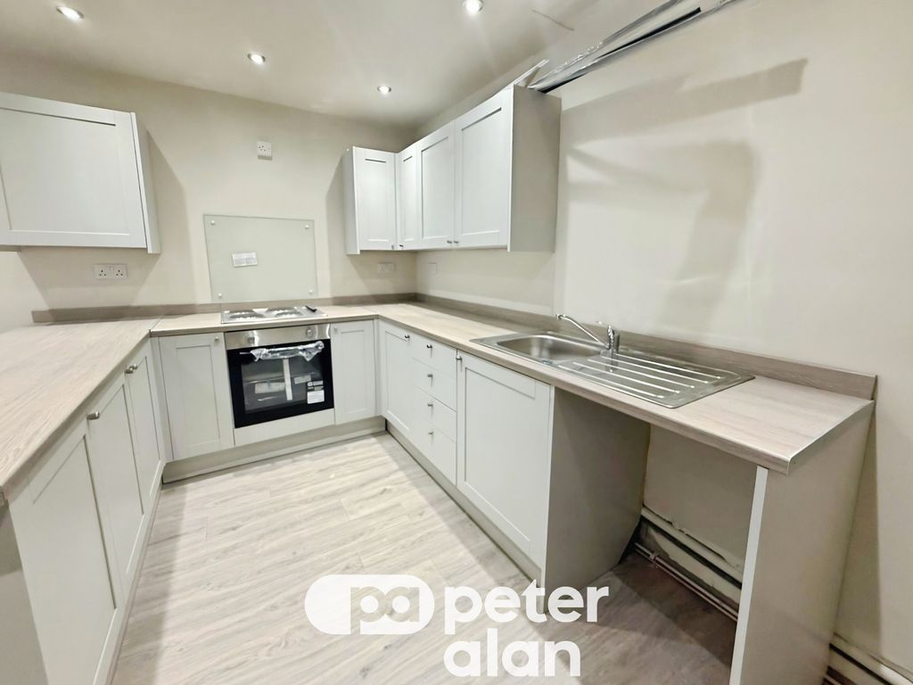 Additional image 2 of 2 bed flat to rentYnyshir Road, Porth CF39