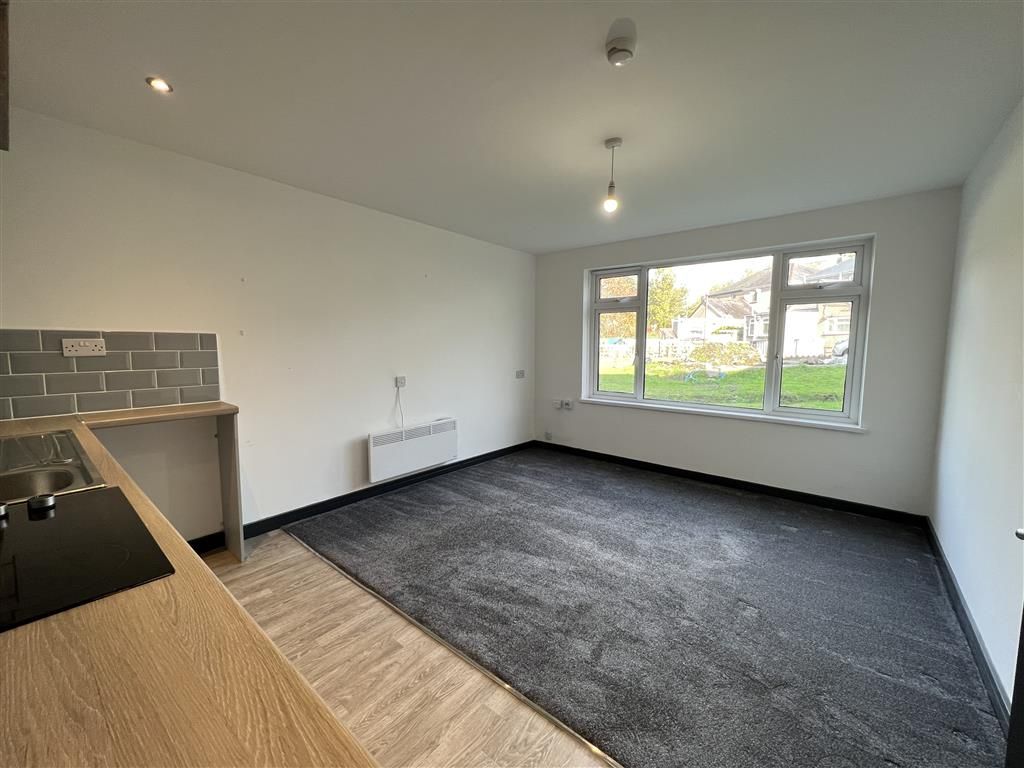 Additional image 2 of 1 bed flat to rentHigh Street, Neath SA11