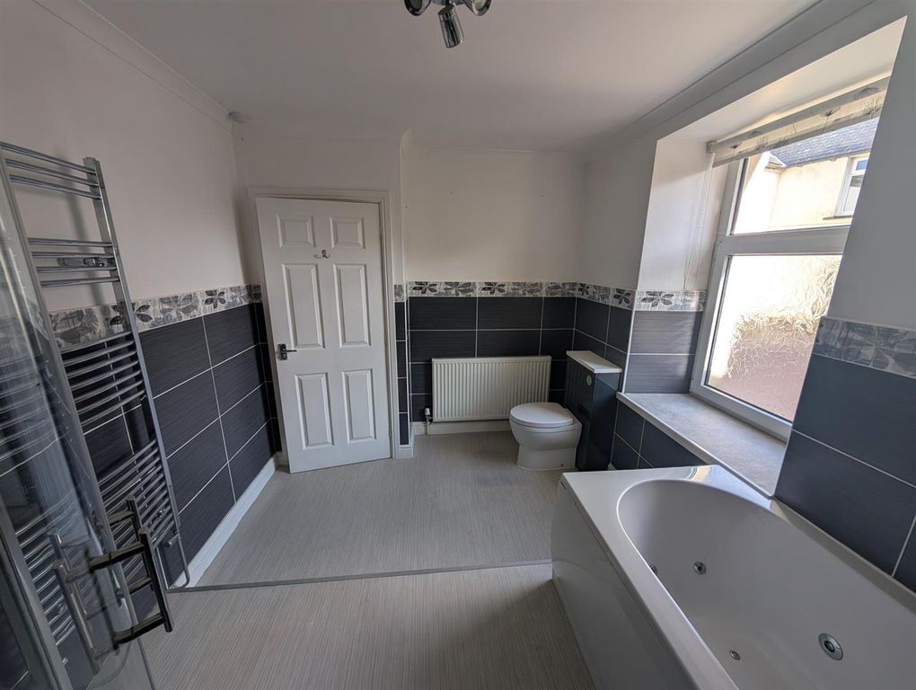 Additional image 14 of 5 bed terraced house to rentNorth Street, Haverfordwest SA61