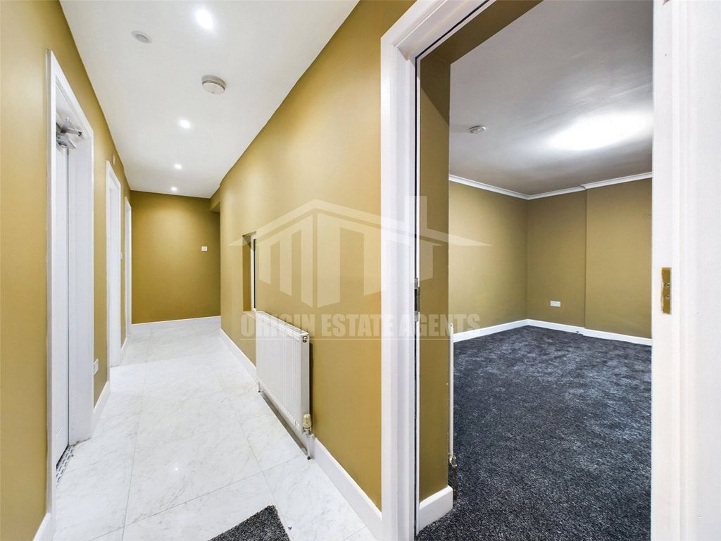 Additional image 13 of 8 bed detached house to rentBoughton Green Road, Northampton NN2