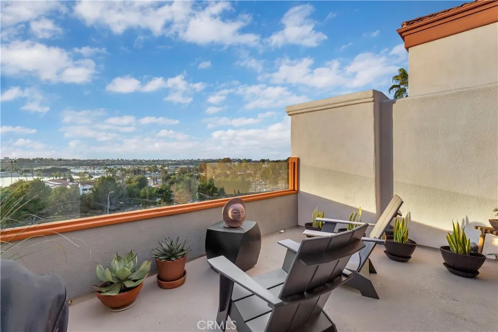 Additional image 24 of 128 Villa Point Dr, Newport Beach, CA 92660