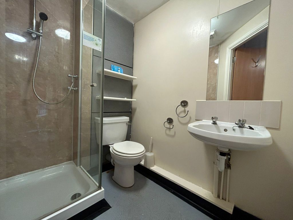 Additional image 6 of 7 bed flat to rentRanelagh Terrace, Leamington Spa CV31