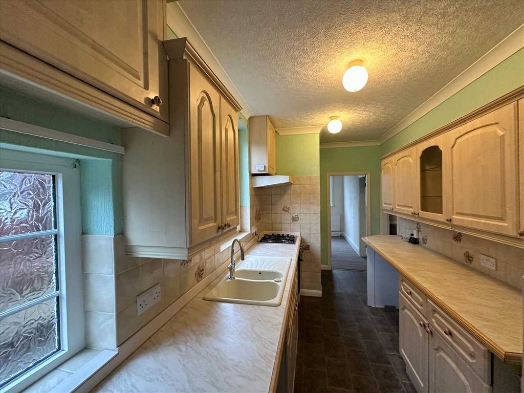 Additional image 6 of 3 bed semi-detached house to rentNewland Drive, Scunthorpe DN15
