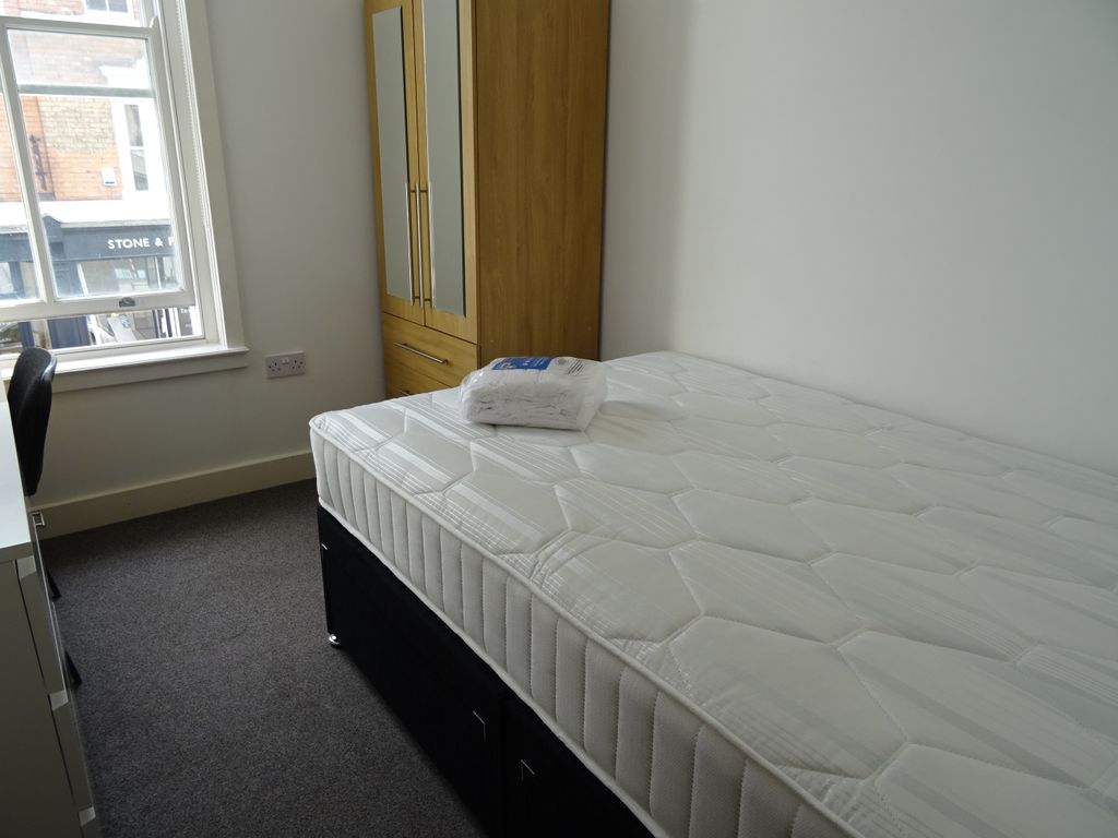 Additional image 6 of 8 bed flat to rentRegent Street, Leamington Spa CV32