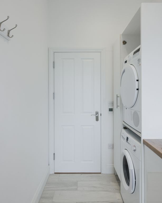 Additional image 20 of 2 bed flat to rentLa Route De La Trinite, St. Helier, Jersey JE2