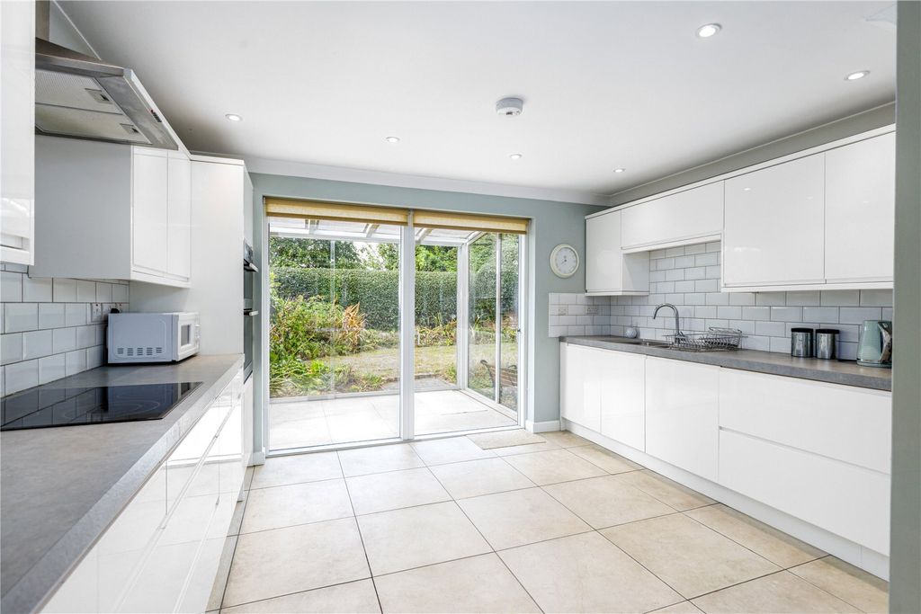 Additional image 2 of 4 bed detached house to rentMarsh Baldon, Oxford, Oxfordshire OX44