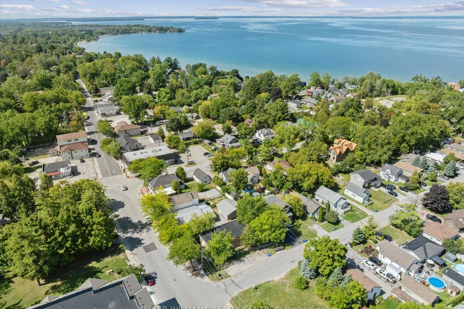 Additional image 19 of 948 Lake Drive